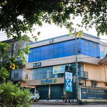 An Regency Hotel Edappal Luaran gambar