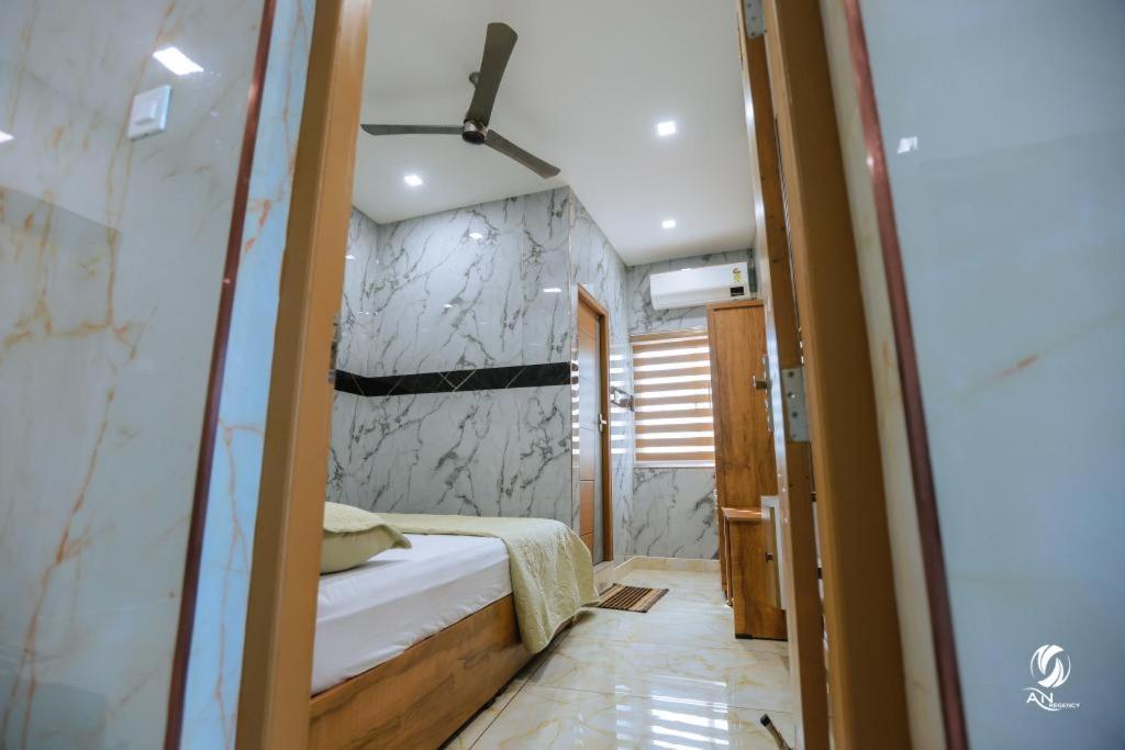 An Regency Hotel Edappal Luaran gambar