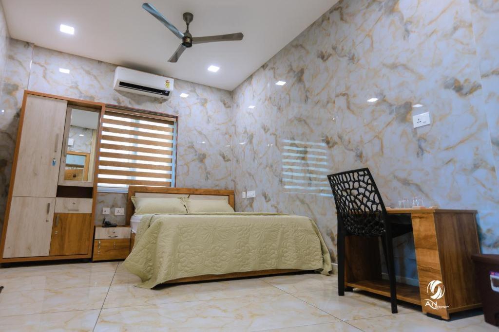 An Regency Hotel Edappal Luaran gambar